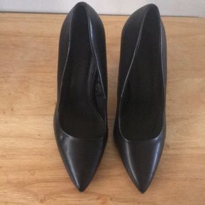 Women’s shoes